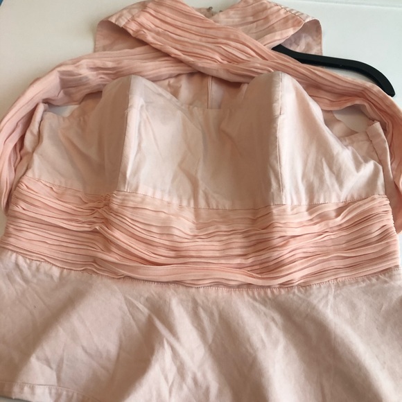 Unique crepe top New York and Company - Picture 2 of 11